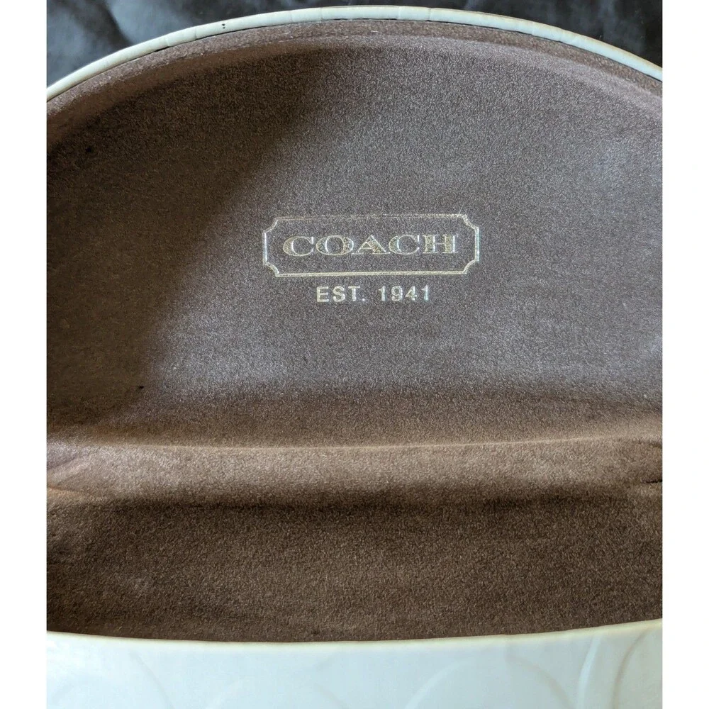 Coach Signature C Embossed Clamshell Eyeglass Case White / Cream Brown Interior